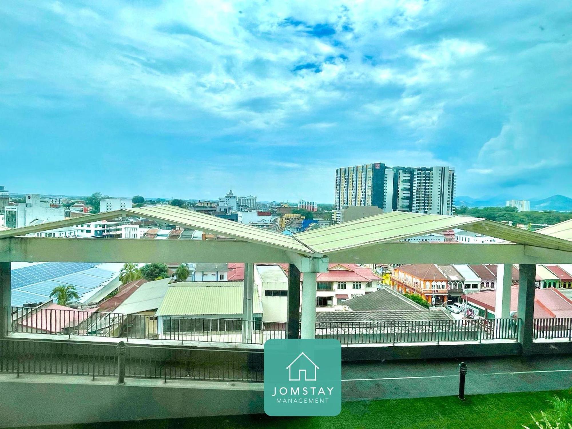 Jomstay Octagon Palm Suites Ipoh Exterior photo